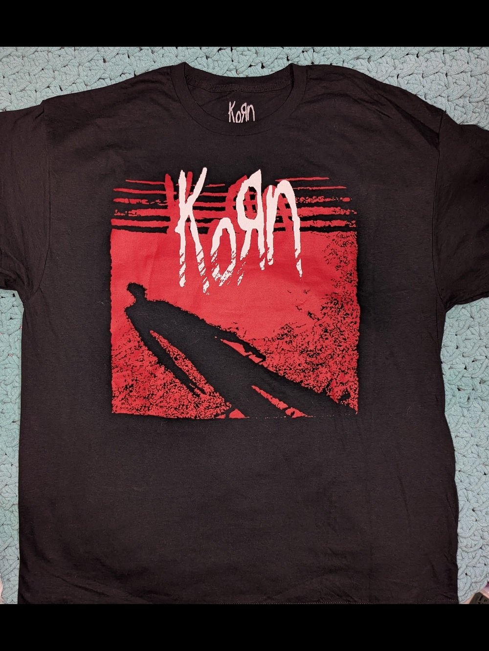 Men’s Short Sleeve Graphic Band Tee in Black and Red KORN